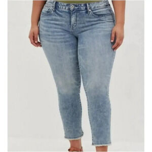 TORRID Women's Vintage Stretch Mid Rise Straight Boyfriend Crop Jeans Size 24